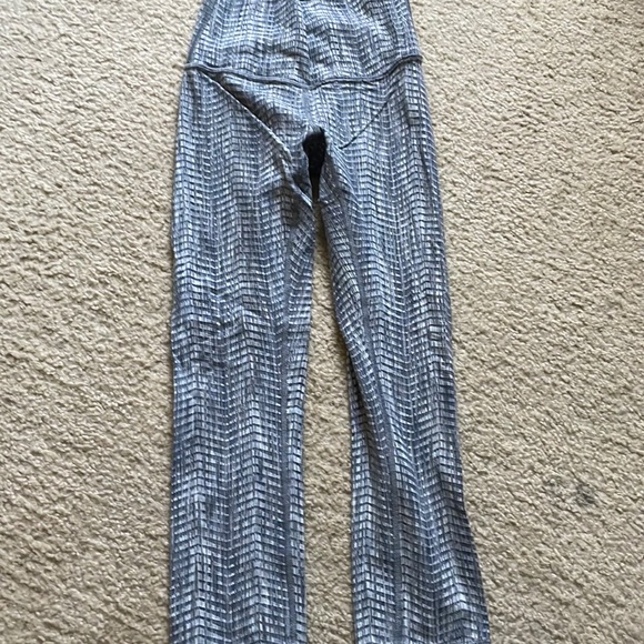 Lululemon Leggings - Picture 1 of 5